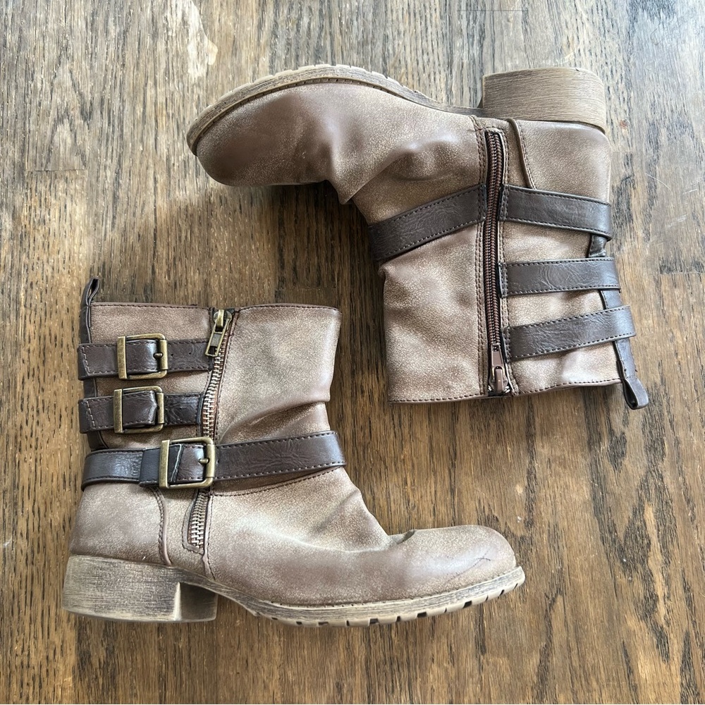 Brown Ankle Boots with Buckle Straps